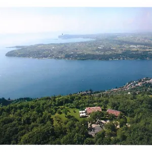 La Fiocchina - Magic Place - & In Garda - Countryside Farmhouse, Inside The Middle Of The Couette-café