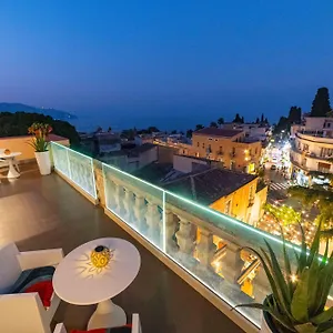  Affittacamere La Terrazza Di Porta Messina Italia